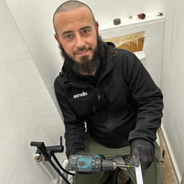 Urgent plumbing rescue call-out in progress
